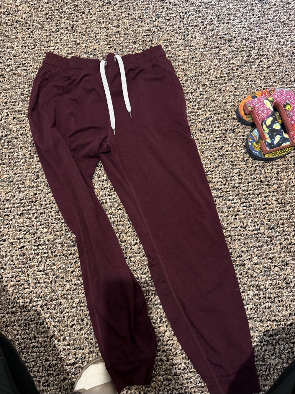 Vuori joggers small elderberry